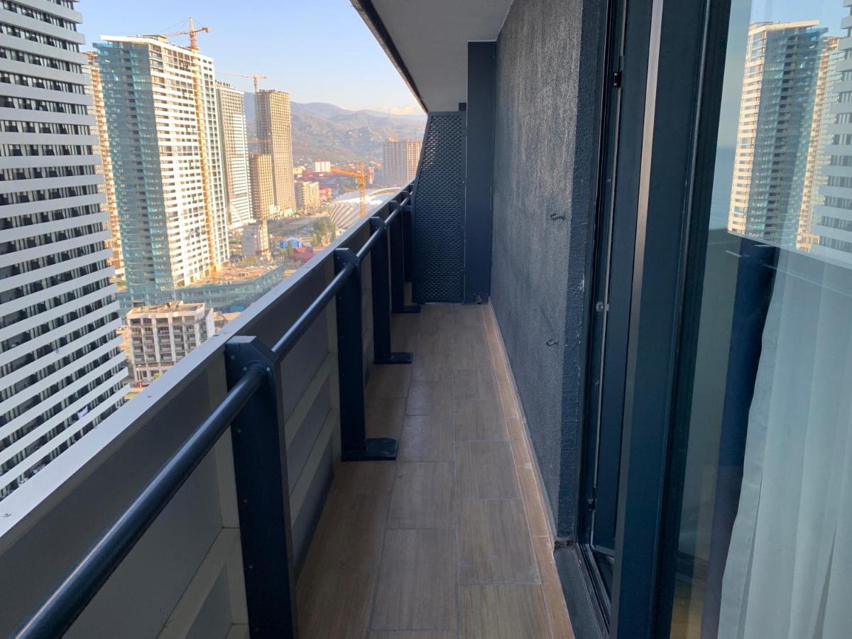 Vip Aparthotel Orbi City Sea View باتومي المظهر الخارجي الصورة
