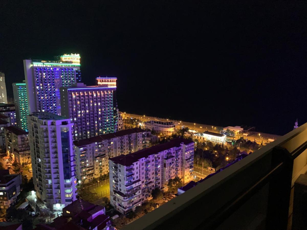 Vip Aparthotel Orbi City Sea View باتومي المظهر الخارجي الصورة