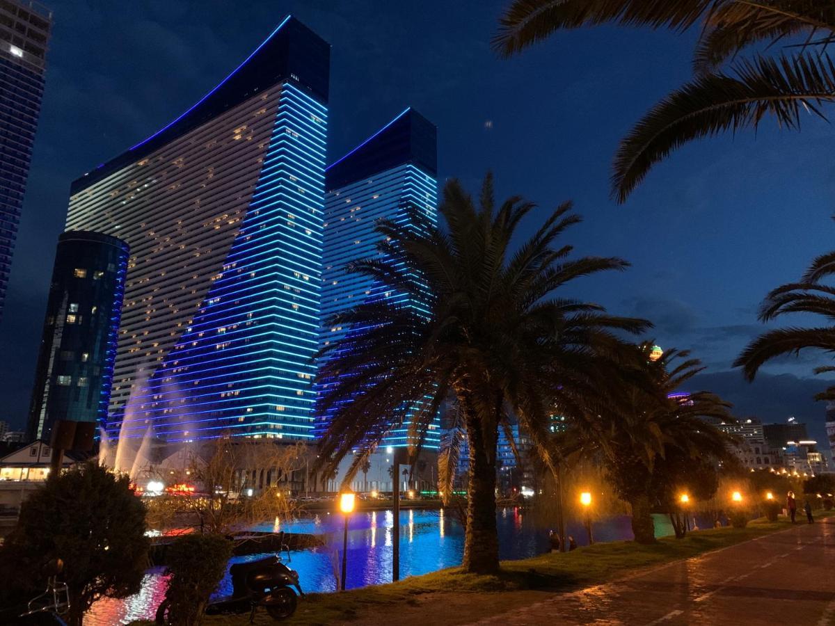 Vip Aparthotel Orbi City Sea View باتومي المظهر الخارجي الصورة