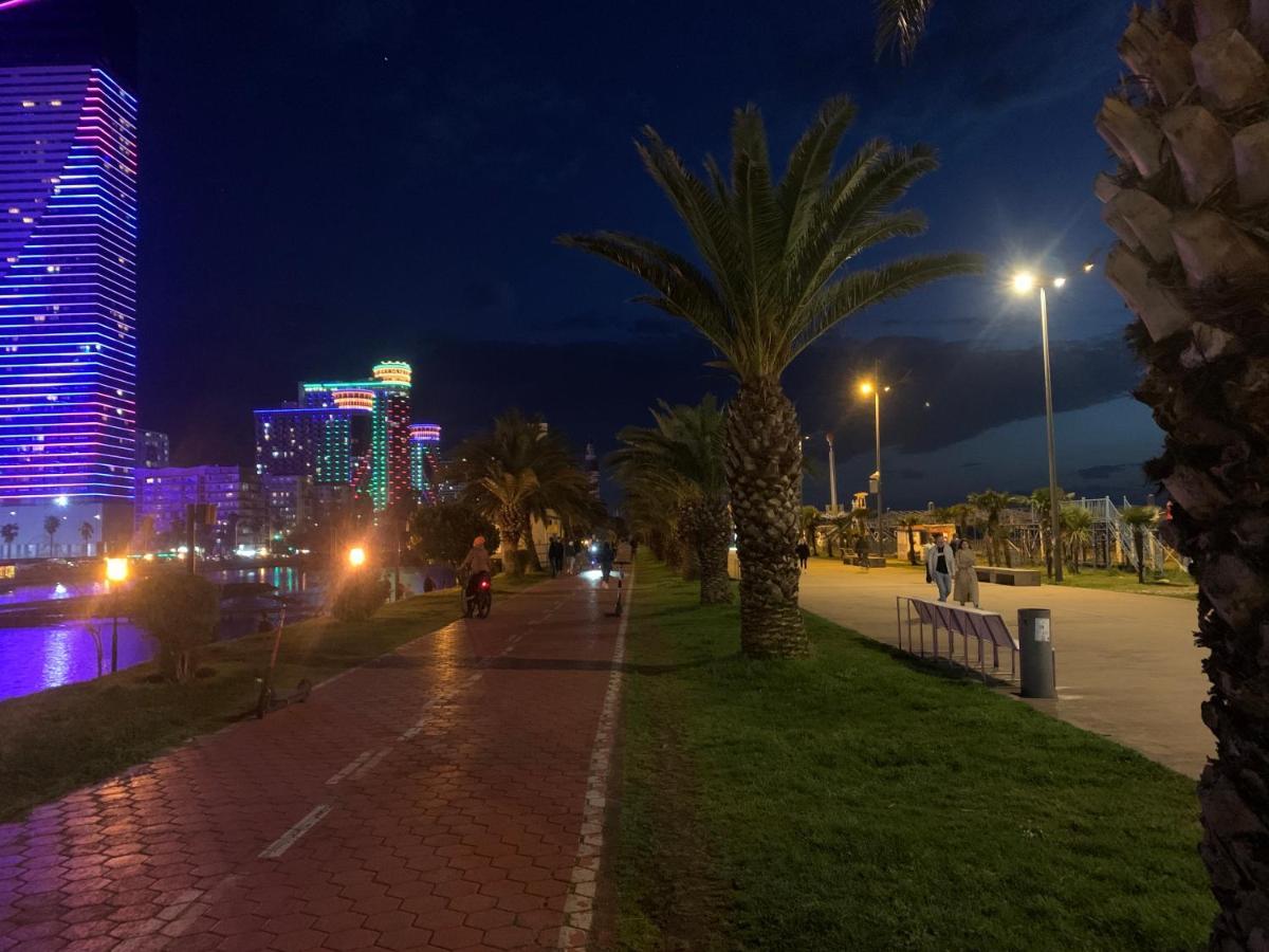 Vip Aparthotel Orbi City Sea View باتومي المظهر الخارجي الصورة